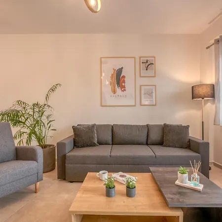 Romanza Kavros Apartment *
