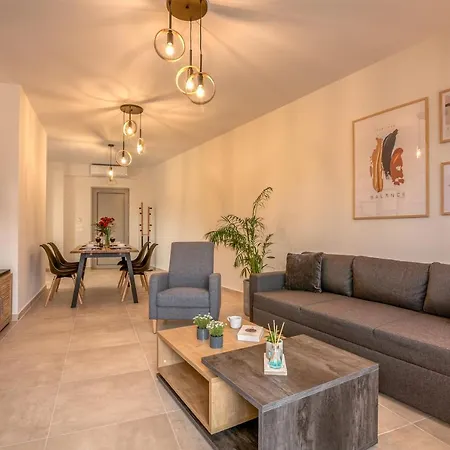 Romanza Kavros Apartment *