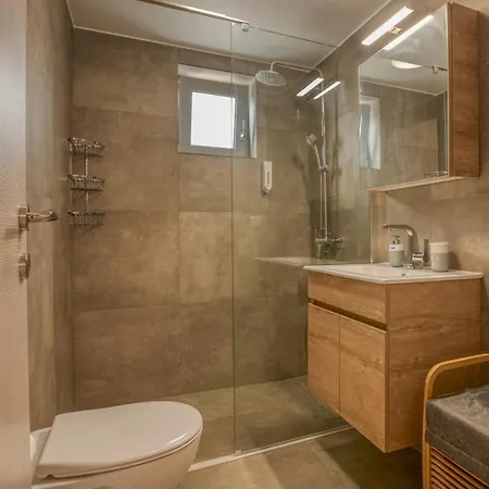 Romanza Kavros Apartment *
